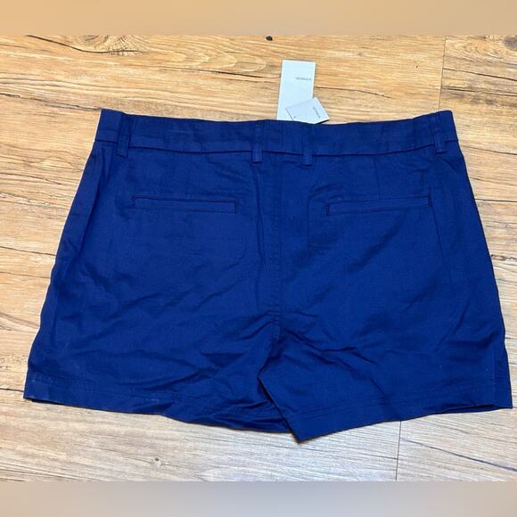 NWT- Vince- Casual cotton shorts- Sz12. - Picture 3 of 6